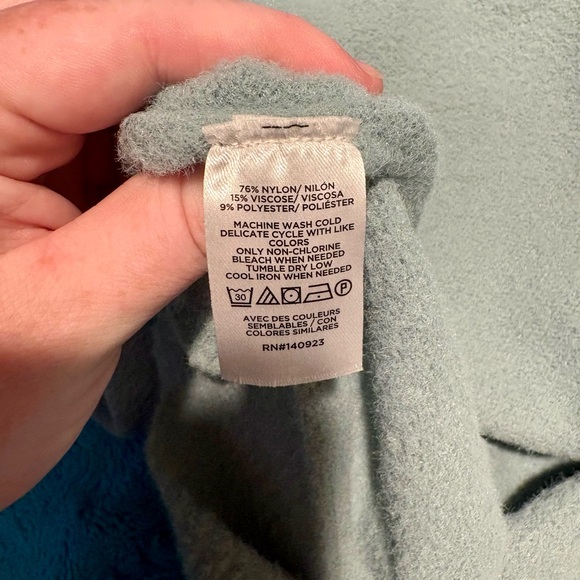 🩵 Lou & Grey Soft Split/Collared V-NeckSweater – Size L – Bundle 3 for $20 - Picture 5 of 6